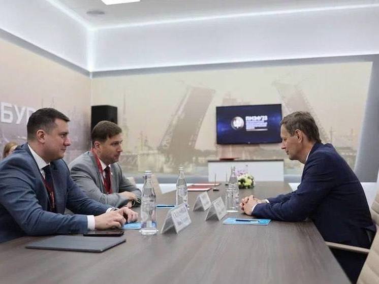 На ПМЭФ-2023: Газпромбанк и правительство Петербурга договорились о строительстве трассы М-49 у «Лахта-Центра»