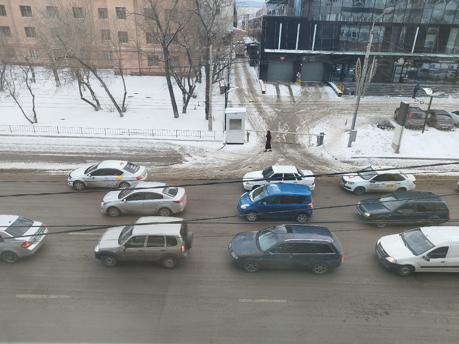 Камеры пдд красноярск. Нарушитель ПДД. Красноярск в марте. Нарушение ПДД.