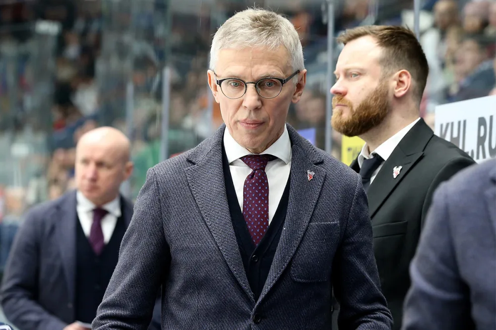 Дэвид немировски тренер. Тренер хк торпедо нижний. Главный тренер торпедо нижний новгород. Немировский тренер торпедо. Главный тренер хк торпедо.