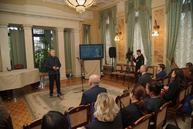 Санкт-Петербург провёл просветительскую программу для русскоязычных работников зарубежных музеев