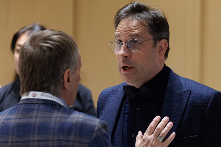 Спектакль «Привидения» Ильи Славутского обещал смелый эксперимент