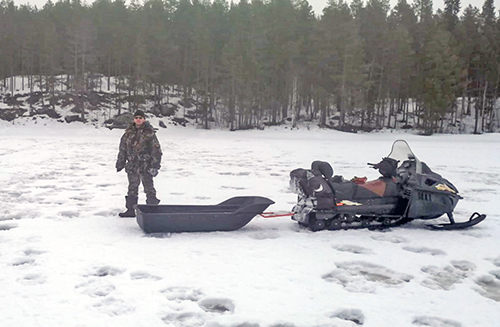 Старший научный сотрудник ИБ КарНЦ РАН Данила Панченко в ходе экспедиционных работ. Фото из архива ученого