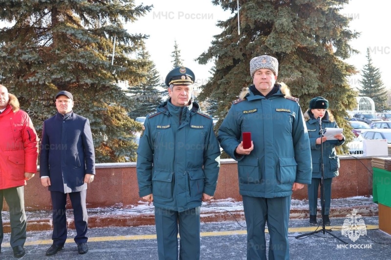 В Республике Башкортостан спасателям МЧС России вручили ключи от новой техники