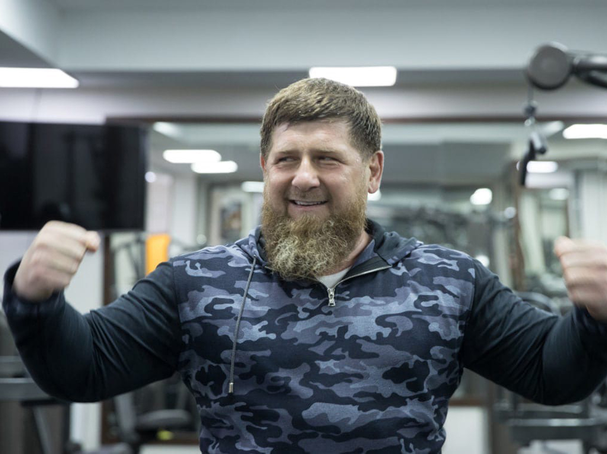 Кадыров. Глава чечни рамзан кадыров. Кадыров и валберис что происходит. Кадыров и валберис что происходит. Кадыров и валберис что происходит.