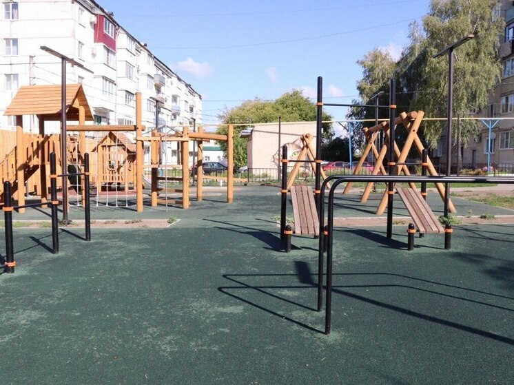 Вандалы разгромили спортплощадку в Аткарске