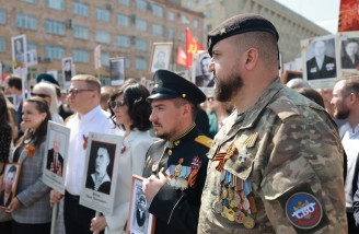 По главной улице Челябинска прошел «Бессмертный полк» 