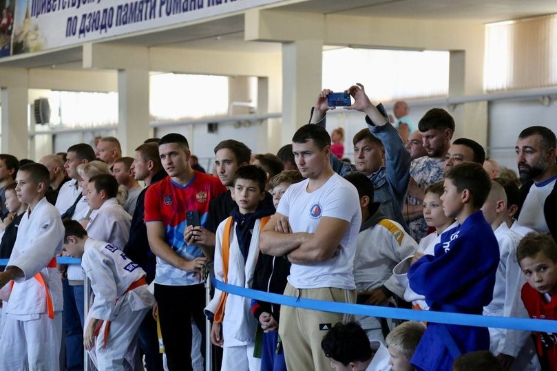 Более пятисот спортсменов