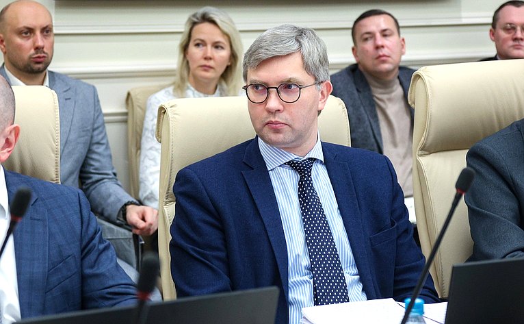 Круглый стол Комитета СФ по экономической политике совместно с Комитетом СФ по социальной политике «О реабилитации и абилитации инвалидов, в том числе из числа участников специальной военной операции, в целях их возвращения к трудовой деятельности»