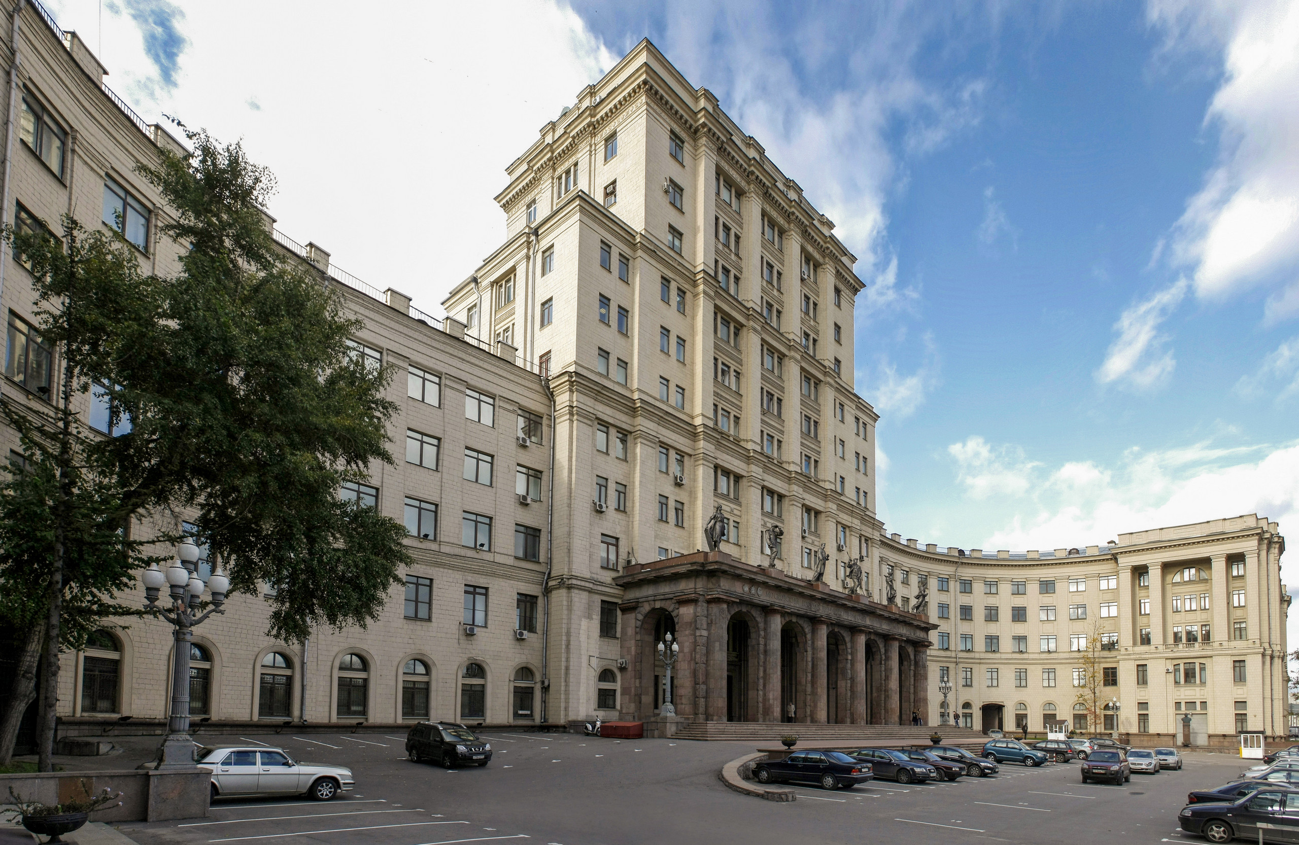 Bauman moscow state. Московский государственный технический университет им. н.э. Баумана. Московский государственный Технологический университет Баумана. МГТУ им. н. э. Баумана здание. Университет в Москве н э Баумана.