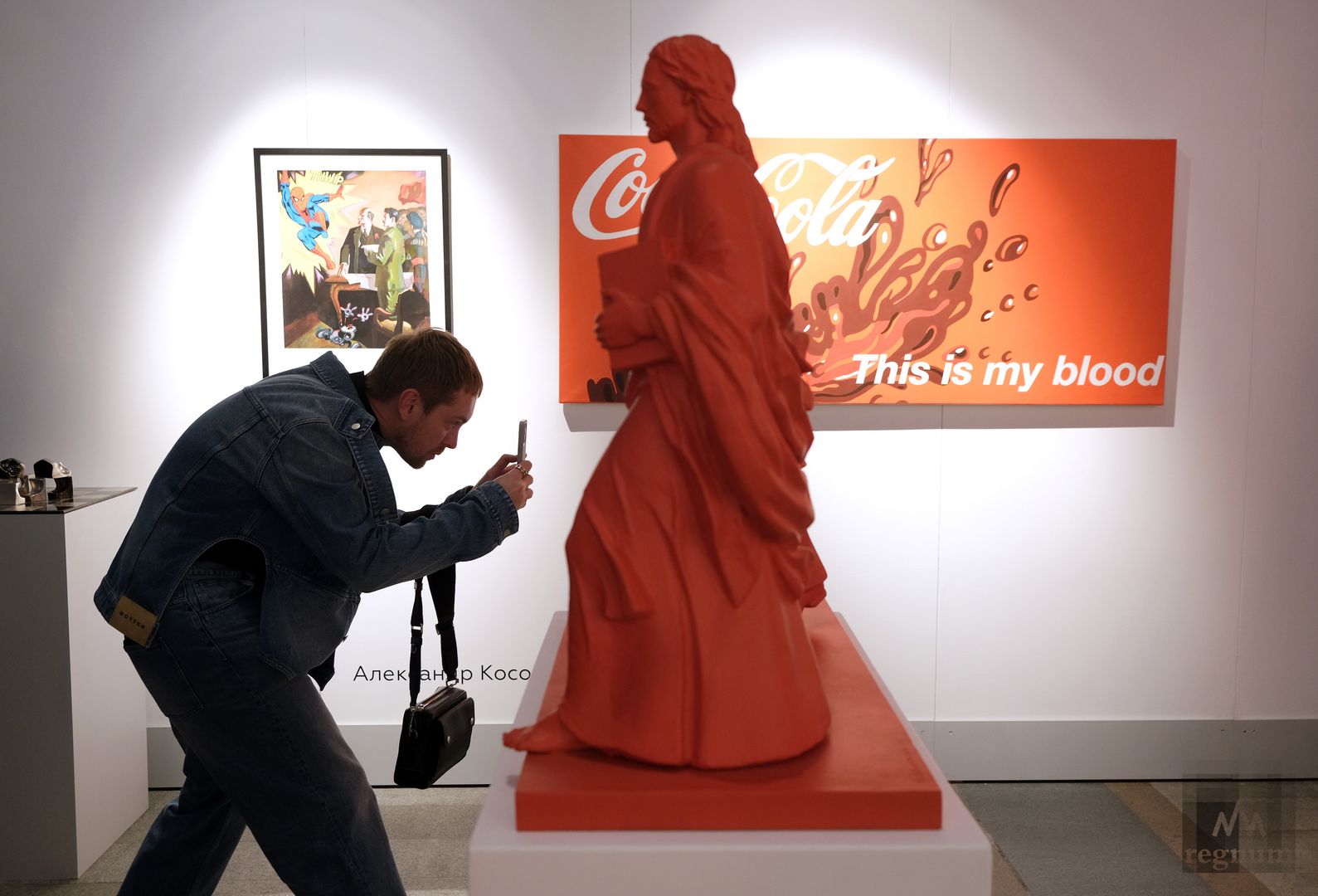 Hа стенде Syntax Gallery