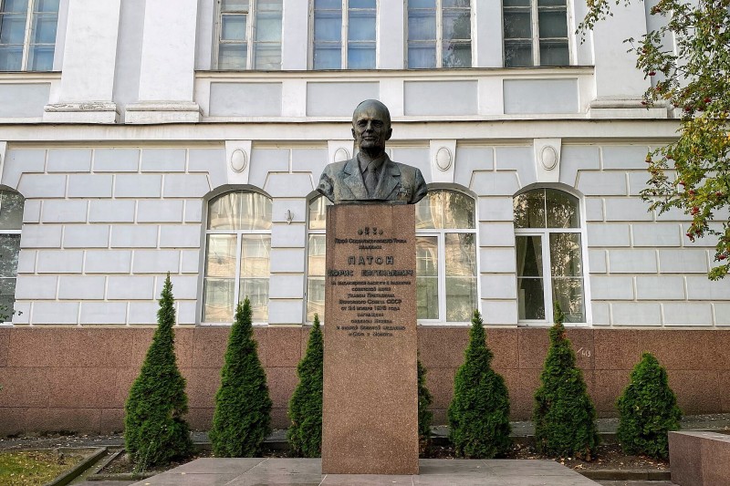 «Неправильный» герой