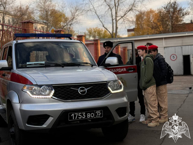 В честь Дня образования вневедомственной охраны подмосковные росгвардейцы провели тематические мероприятия 