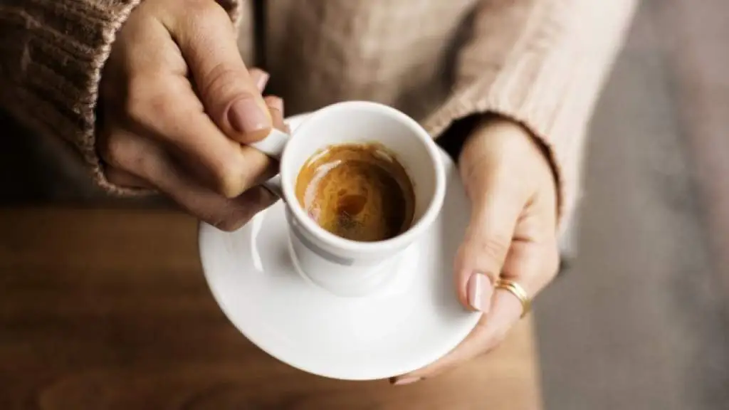 В каком кофе больше кофеина: сравниваем разные сорта и способы приготовления