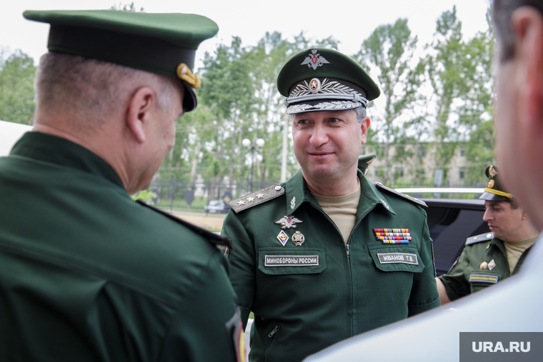 Замминистр обороны Тимур Иванов посетил Пермское суворовское военное училище. Пермь