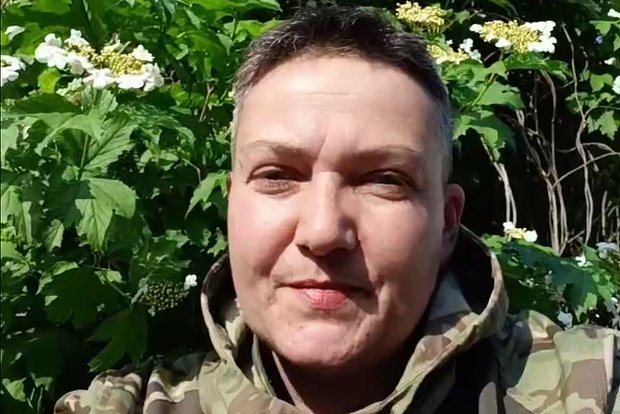 «Восстала из мертвых»: помилованная Путиным украинская летчица Савченко выжила после удара авиабомбы 