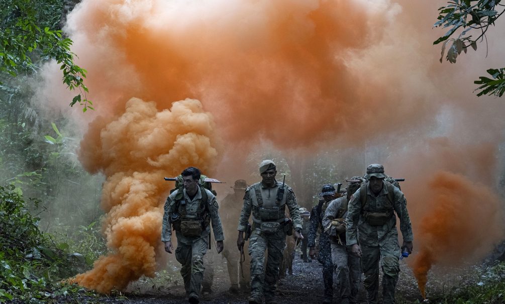 Вторжение в Венесуэлу начнется в ближайшие часы: Мадуро призвал военных быть готовыми к неизбежному началу боевых действий 