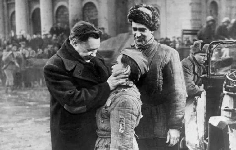 Кадр из кинофильма режиссера Бориса Бунеева «За власть Советов».