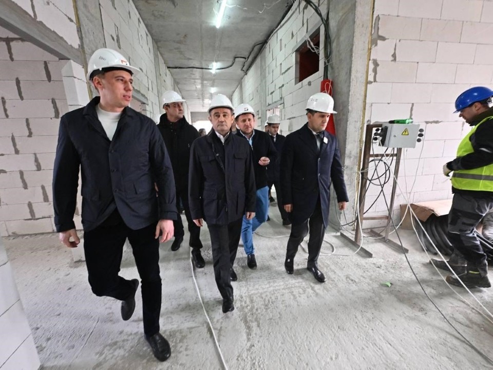 В Видном продолжается строительство поликлиники на 750 посещений