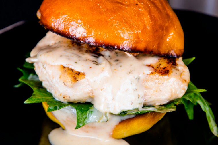 Гамбургер с курицей