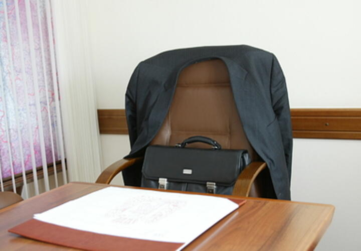 Элитный рехаб Антонова, почему там издевались над людьми и удерживали постояльцев насильно. Кто прошел через это? 