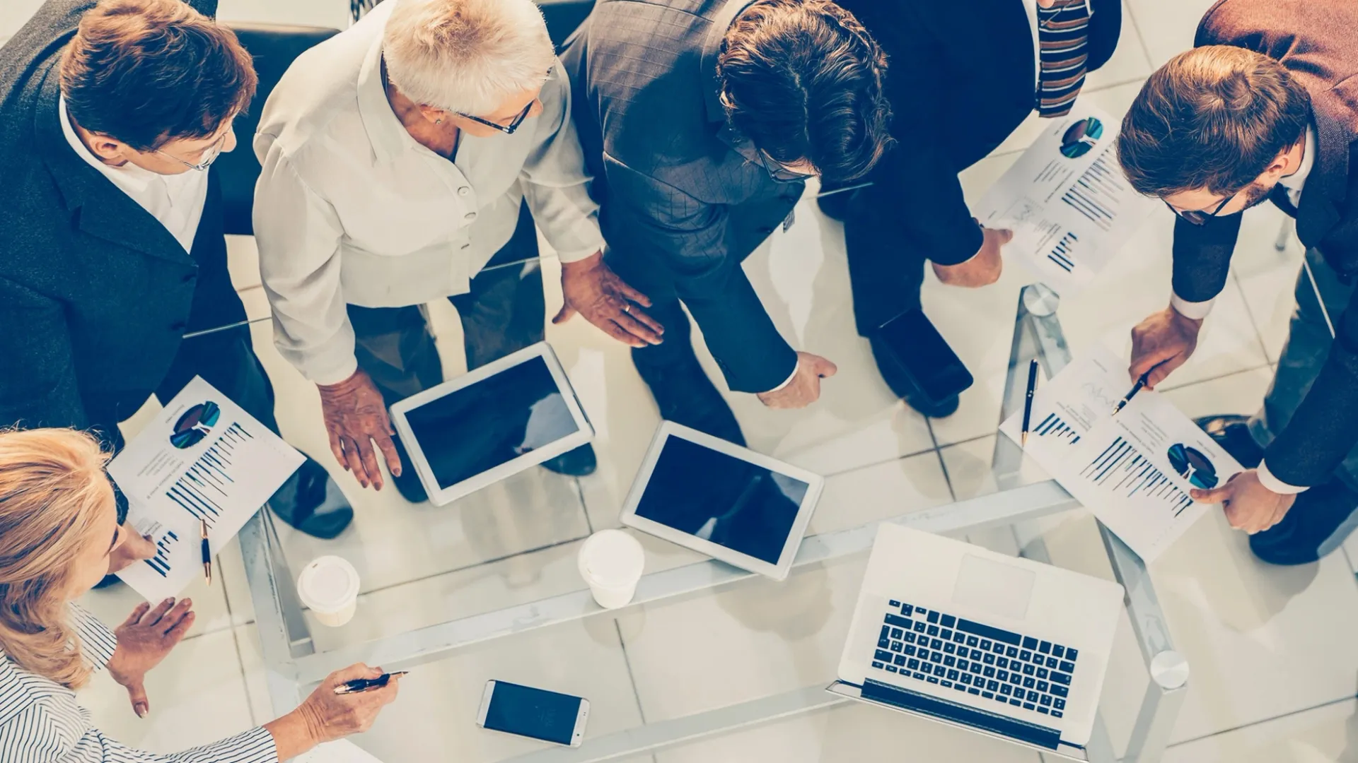 Large business. Антикафе Люберцы. Безработная жизнь. Антикафе гипноз Люберцы. Антикафе Саров.