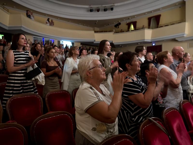 Белгородский драмтеатр открыл 89-й сезон спектаклем «Капитанская дочка» (фоторепортаж)