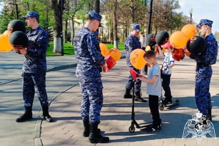 Сотрудники подмосковного главка Росгвардии присоединились к акции «Георгиевская ленточка»