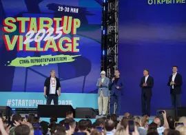 Дмитрий Медведев открыл XIII технологическую конференцию Startup Village