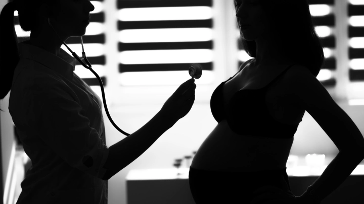 Частные клиники Смоленщины откажутся от проведения абортов