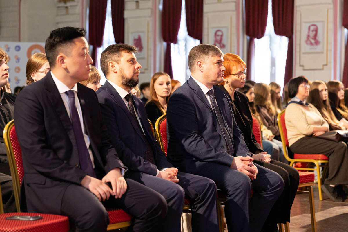 Профориентационный форум Строитель будущего проходит в Нижнем Новгороде