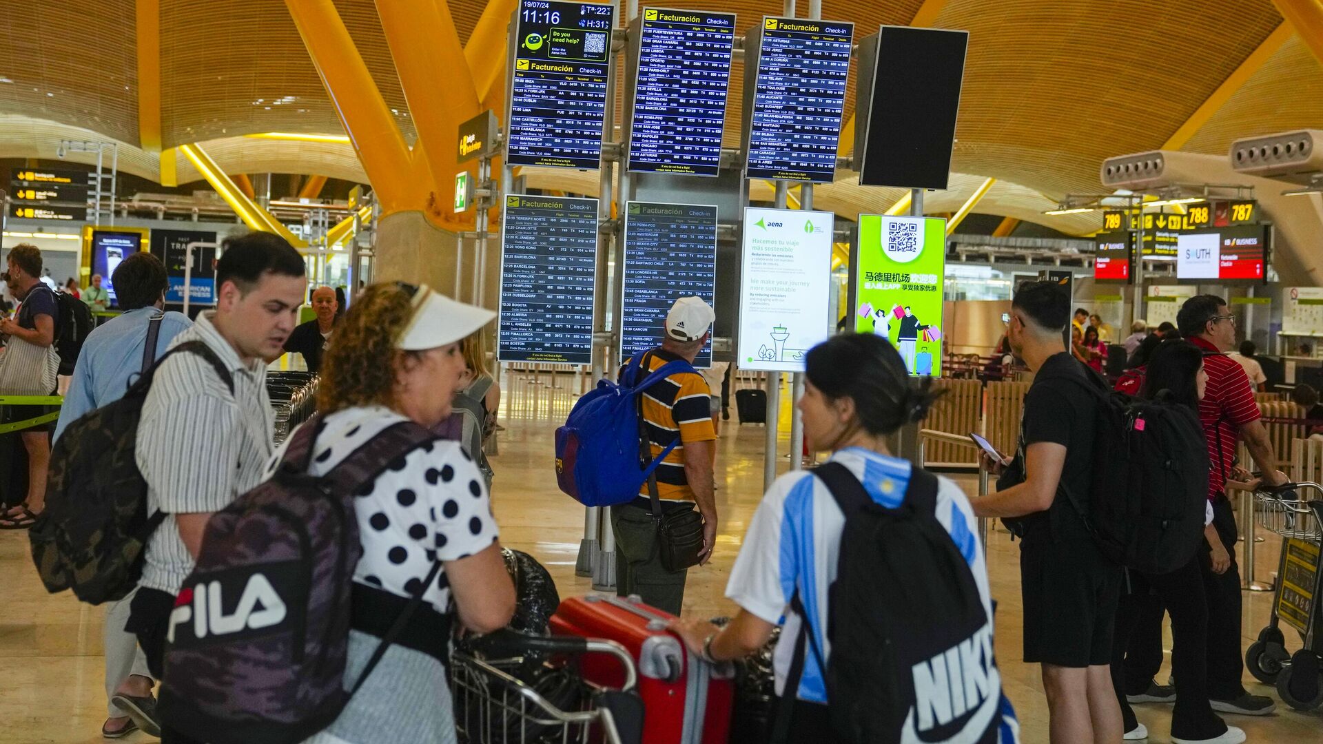 Испанские аэропорты сообщили о восстановлении систем на фоне мирового сбоя