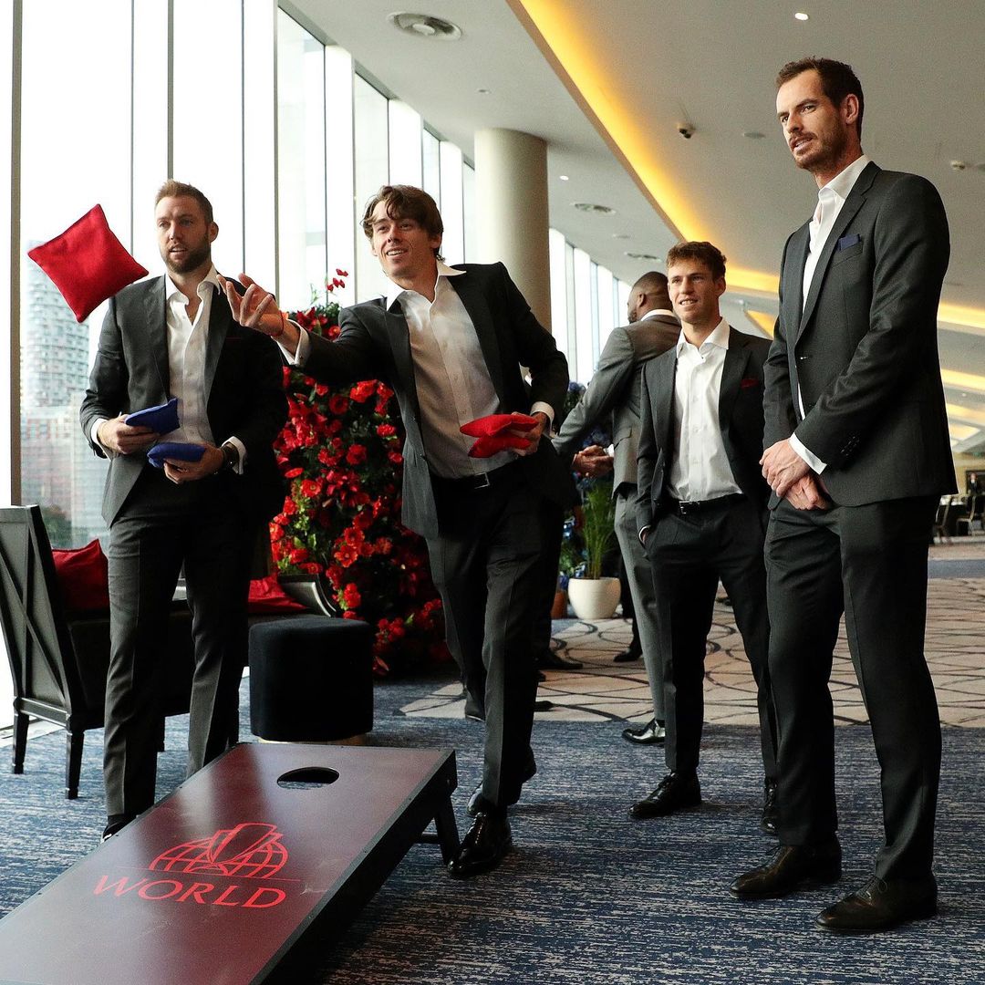 Нехта лайф ютуб последнее. Русские ютуберы 2017 обозревают политику. Нехта лайф. Нехта степан путило. Нехта новости беларусь.