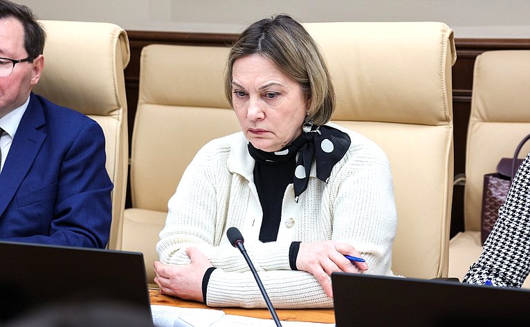 Круглый стол Комитета СФ по социальной политике «Доступность жизненно необходимых и важнейших лекарственных препаратов для льготных категорий граждан: проблемы и пути решения»