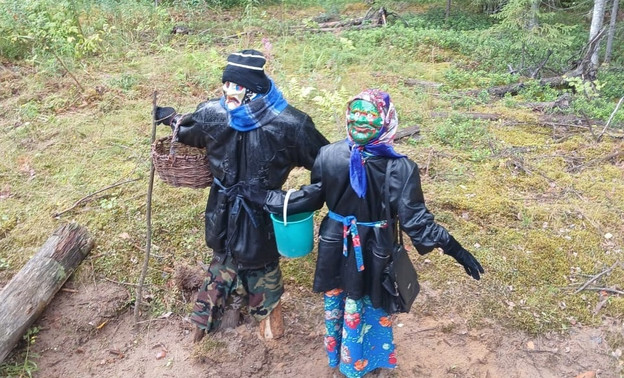 В лесах Даровского района кроме «зомби-охотника» водятся ещё и «зомби-грибники»