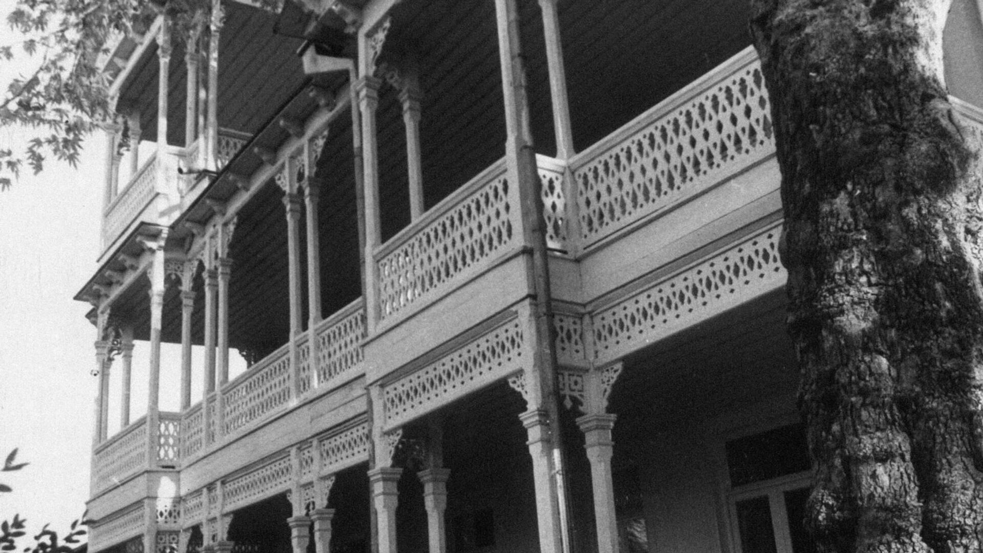 Дом грузинского писателя Илья Григорьевича Чавчавадзе - Sputnik Грузия, 1920, 03.08.2025