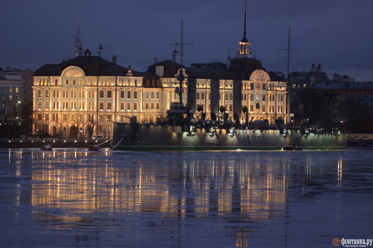 Вечер 11 07 2024. Пожар в воронеже. Вечер 11 07 2024. Вечер 11 07 2024. Концерт газманова праздничный салют мем.