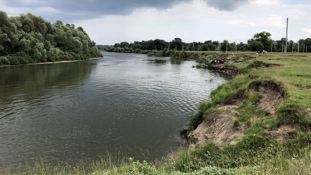 Село теплое брянская область. Гроза в Брянске вчера. Брянск гроза 6 июля фото.