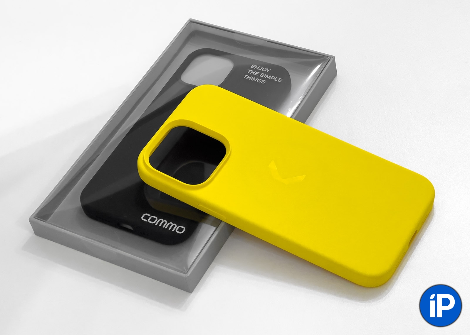 Чехлы commo shield. Чехол Commo iphone 10. Чехол Commo 15 Pro. Commo Shield Case для iphone 15.