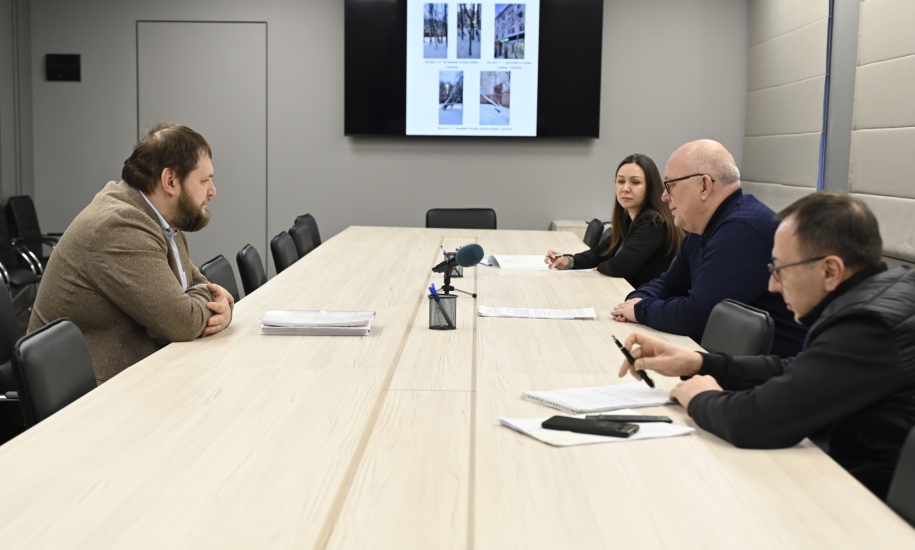 В администрации муниципалитета обсудили вопрос дальнейшего обновления и сохранения рябиновой аллеи