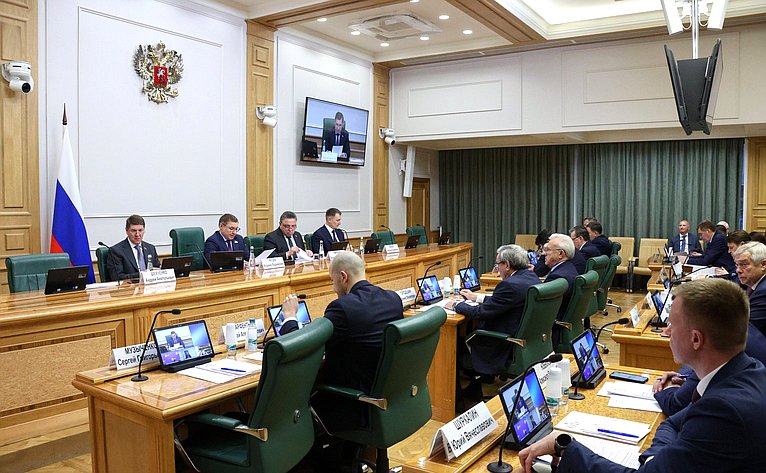 Парламентские слушания Комитета СФ по федеративному устройству, региональной политике, местному самоуправлению и делам Севера «Инновации и современные технологии в строительстве и жилищно-коммунальном хозяйстве»