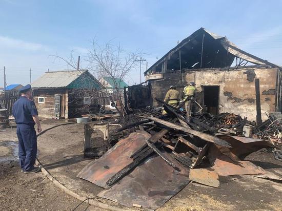 В Новосибирской области СК возбудил уголовное дело после смерти 8-летней девочки в пожаре в Татарске