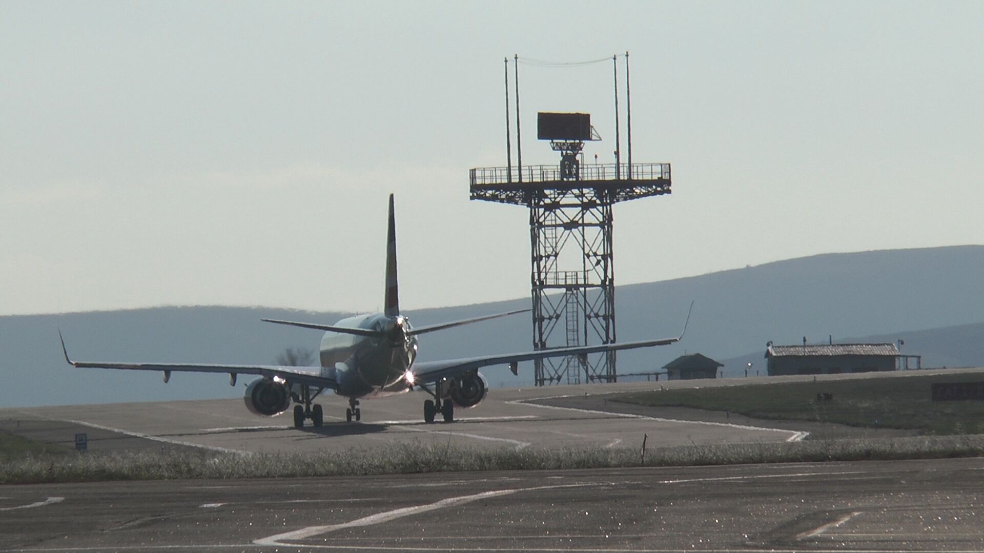 Аэропорт Кишинева до конца месяца будет обеспечен авиационным керосином - Sputnik Молдова, 1920, 18.11.2025