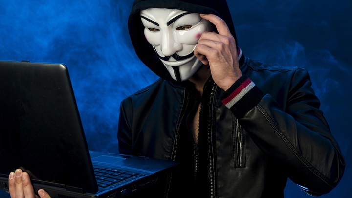 Русские хакеры наносят ответный удар: Вздрогнула вся Франция