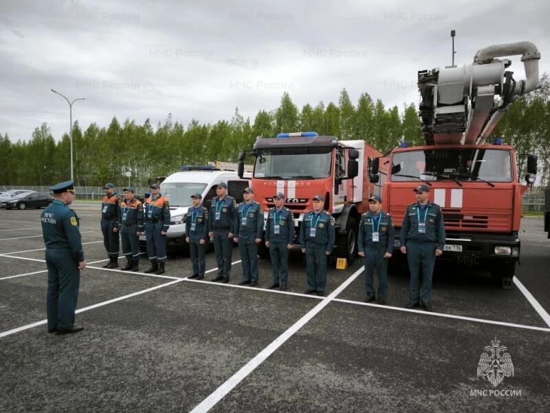 Более 500 сотрудников МЧС России обеспечили безопасность форума «Россия - Исламский мир: KazanForum»