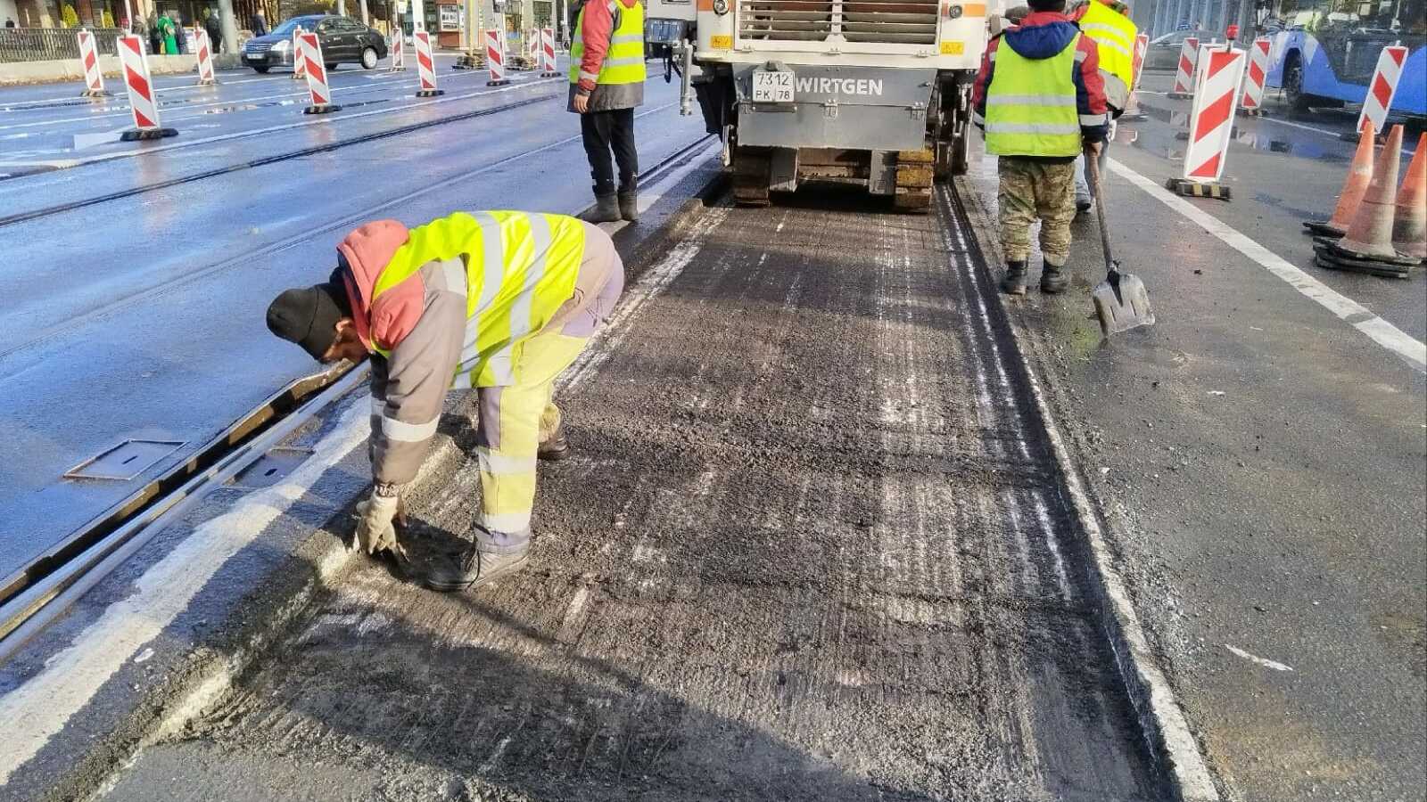 Опять ремонт: в Петербурге перекроют движение в трех районах, в одном — почти до лета