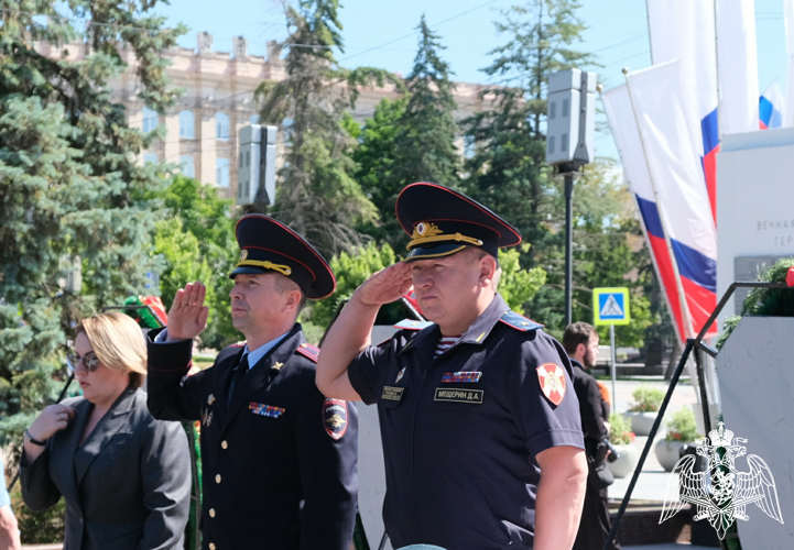 Начальник Управления Росгвардии по Белгородской области принял участие в памятных мероприятиях, посвященных Дню памяти и скорби