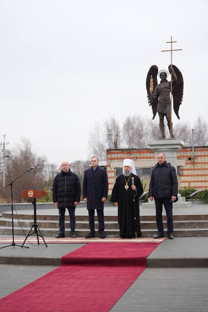 Монумент Архангелу Михаилу установили в Мордовии