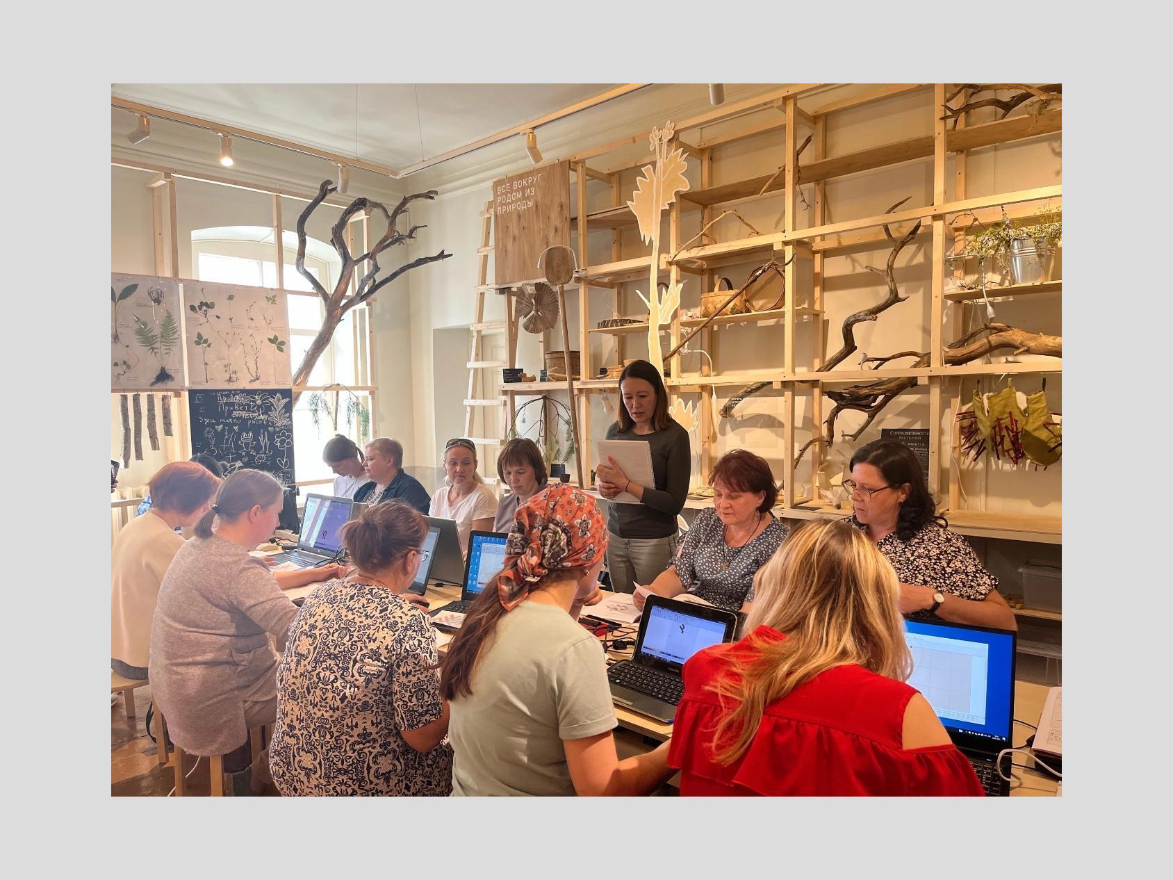 фонд общество. социум екатеринбург. социум екатеринбург. фонд общество. сорос логотип.