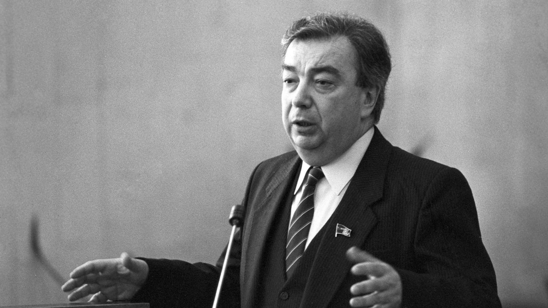 Премьер министр 1990. Е М Примаков. Примаков министр иностранных дел.