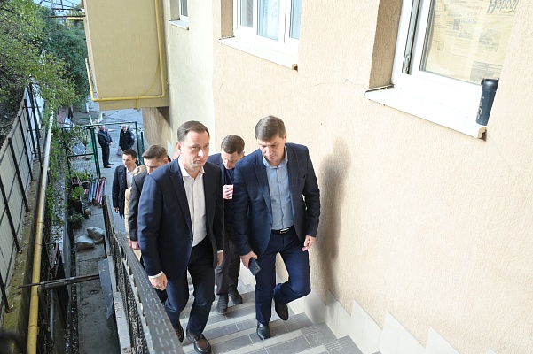 Глава Сочи Андрей Прошунин: «Основной этап восстановления квартир в доме на Тимирязева планируем завершить в течение двух недель» 